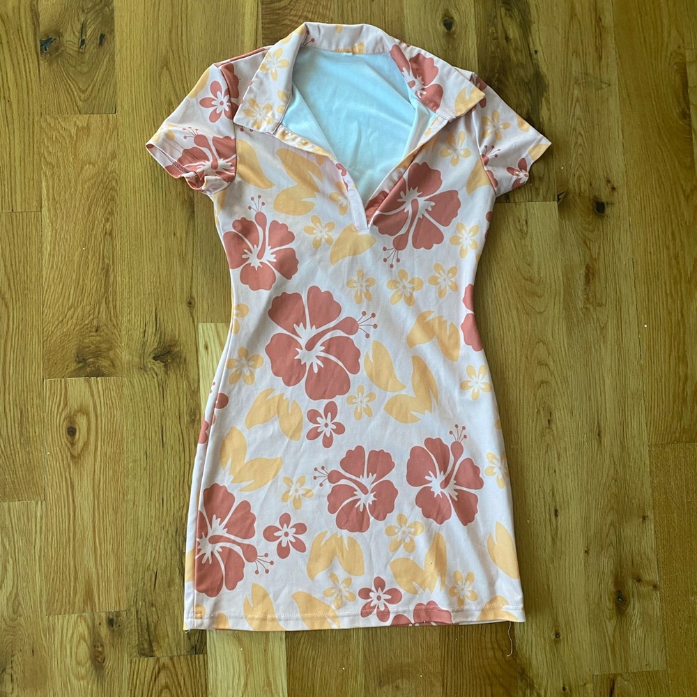Fitted floral dress